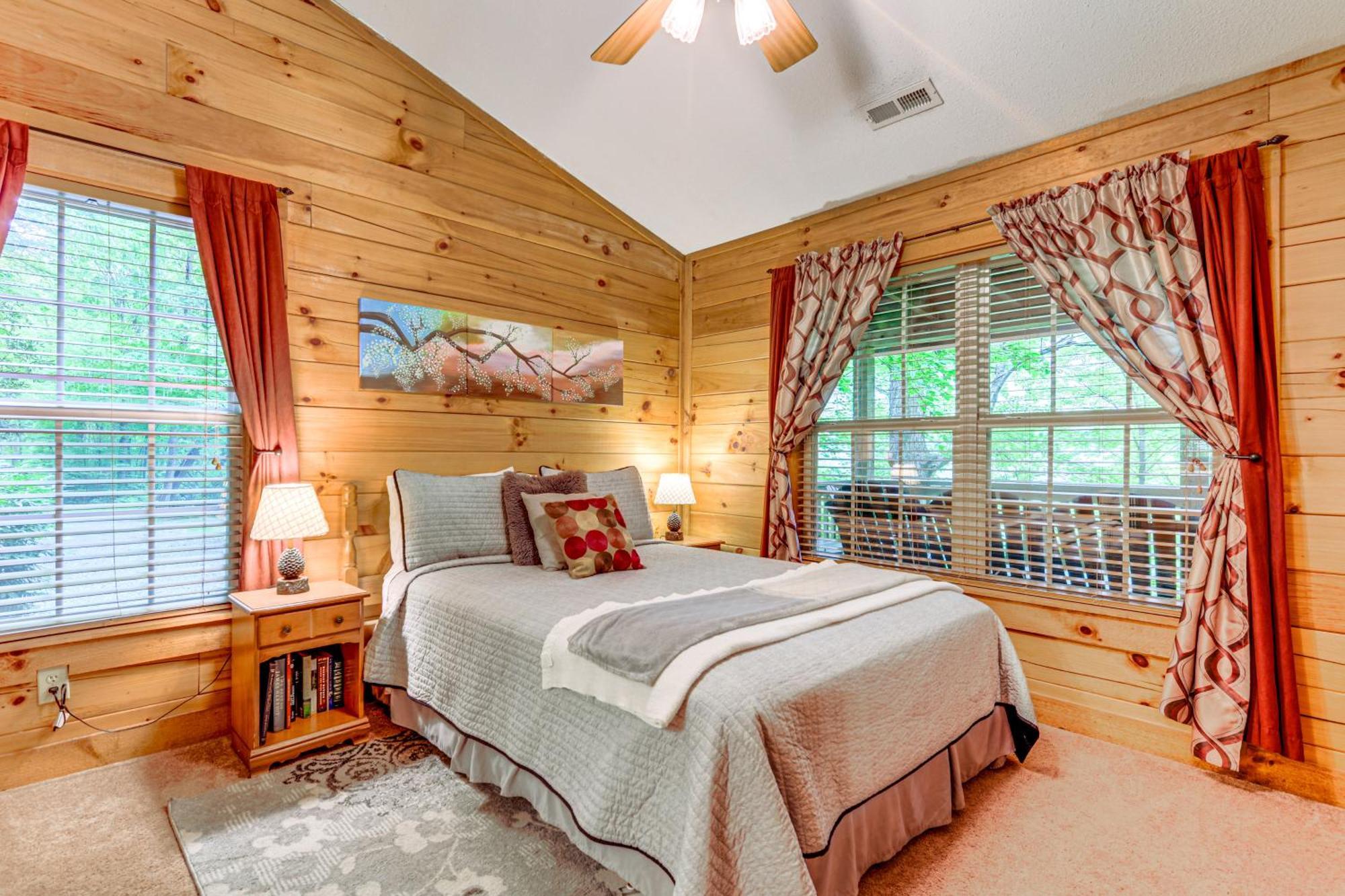 Serene Maggie Valley Retreat With Deck And Hot Tub! Exterior photo